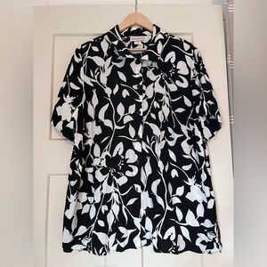 Expressions Black and White Floral Shirt size 18 - Vacation Resortwear